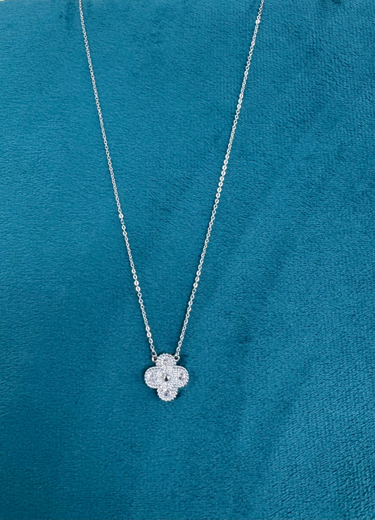 SILVER FLOWER CHAIN