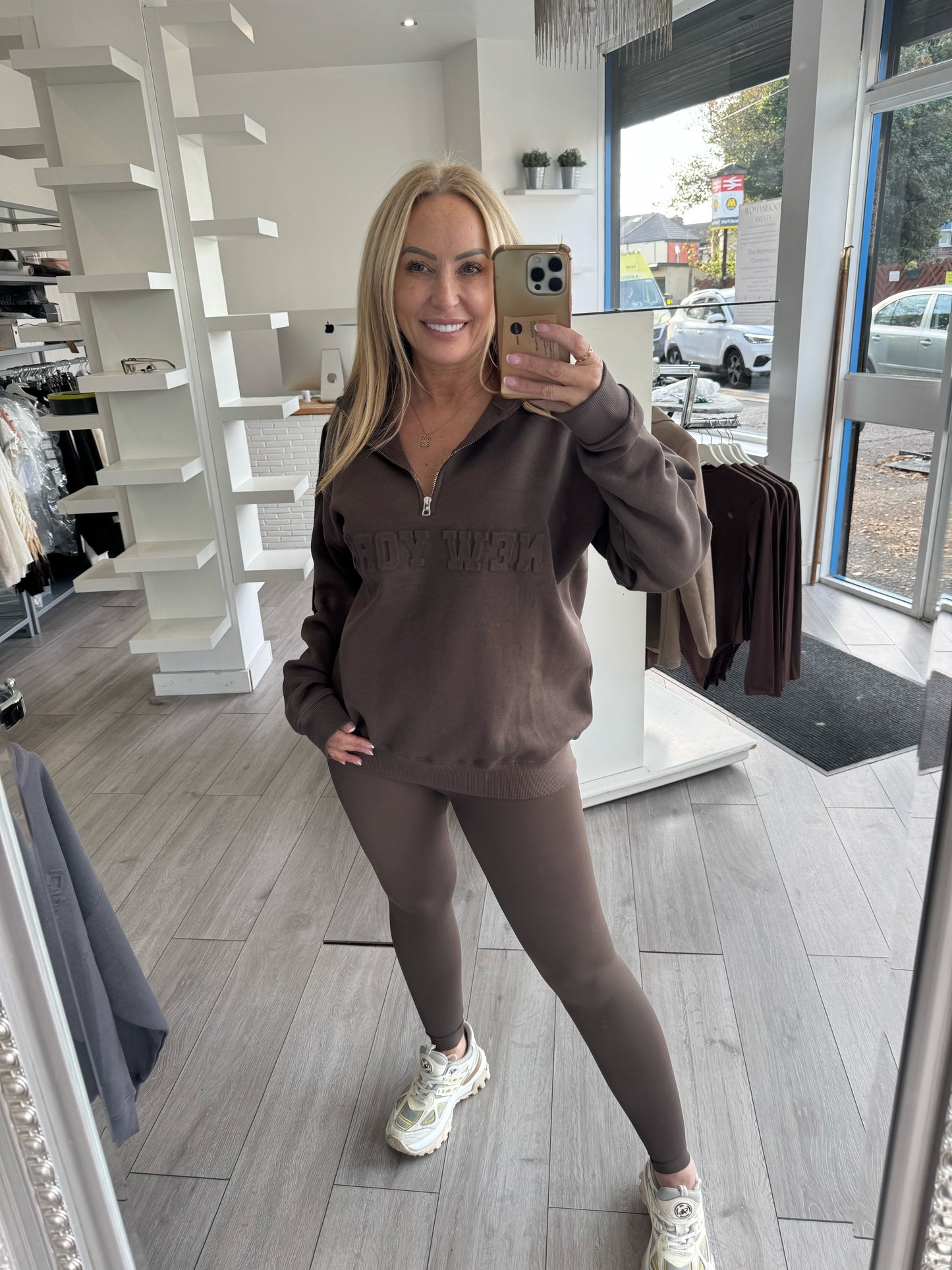 NEW YORK EMBOSSED ZIP SWEATSHIRT