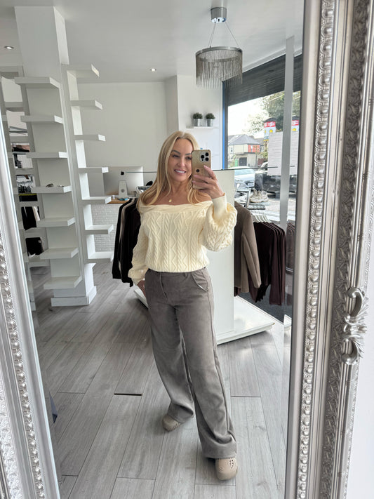 STRAIGHT LEG PANTS WITH ZIP